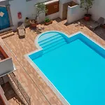 Relaxing Cristal Blu Sleeps 3 Num1489