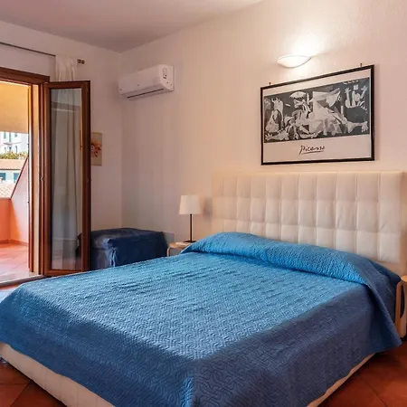 Relaxing Cristal Blu Studio Sleeps 3 Num1489 *