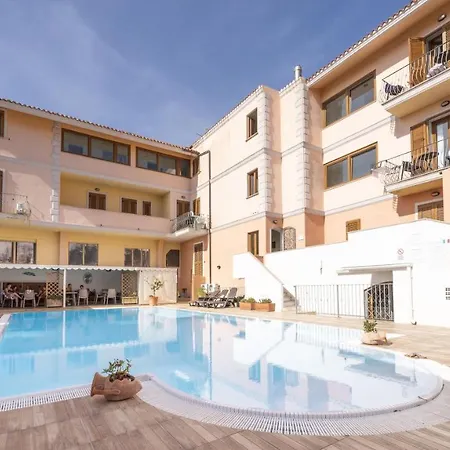 Relaxing Cristal Blu Studio Sleeps 3 Num1489 * Santa Teresa Gallura