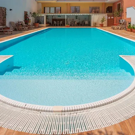 Relaxing Cristal Blu Studio Sleeps 3 Num1489 Apartment *